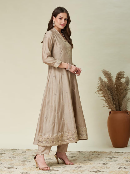 MOKOSH Women's Silk Embroidered Kurta Pant Dupatta Set