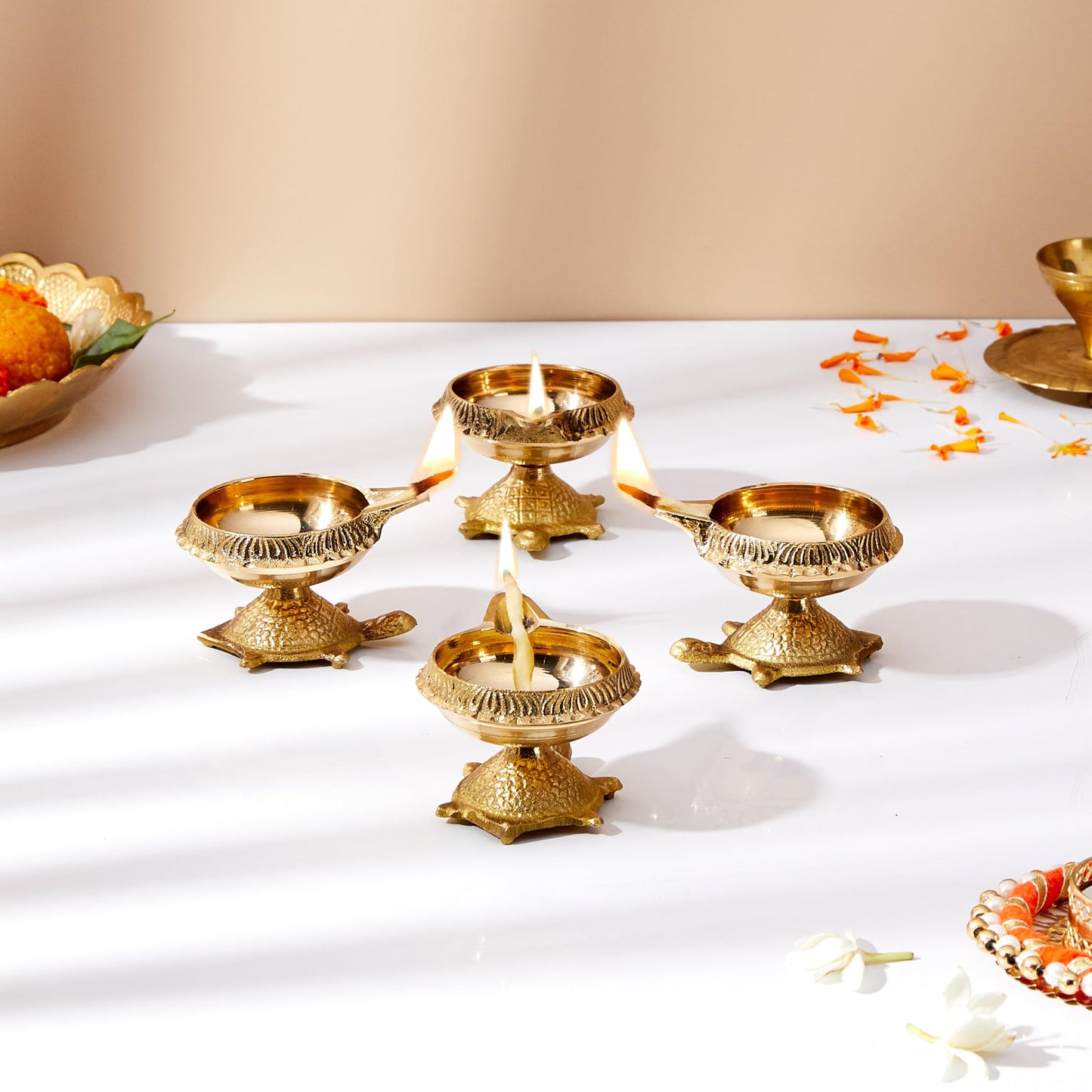 Amazon Brand - Solimo Brass Diya with Single Petals