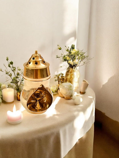 Brass Camphor Aroma Incense Burner Lamp Aroma Lamp Oil Burner Oil Diffuser with Diya (8.5cm x 8.5cm x 16cm)
