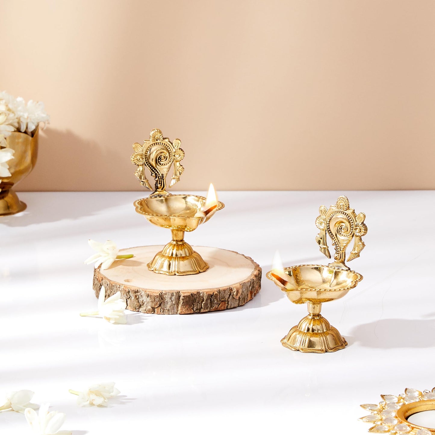 Amazon Brand - Solimo Brass Diya with Single Petals