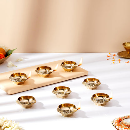 Amazon Brand - Solimo Brass Diya with Single Petals